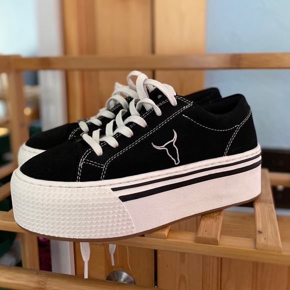 windsor smith black shoes